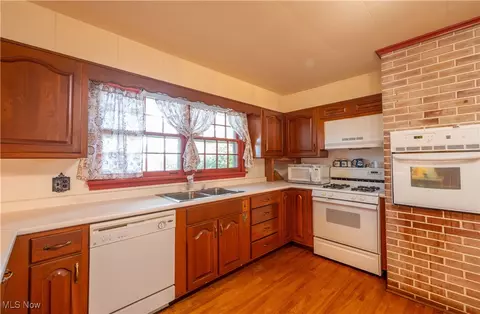 1221 E 3rd St, Dover, OH 44622 photo 13
