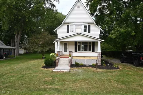 10368 Wooster Pike, Creston, OH 44217