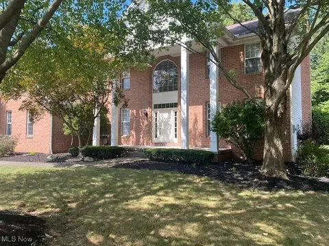 5810 Rosewood Dr, Boardman, OH 44512