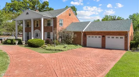 2940 Fairview Ave, Parkersburg, WV 26104