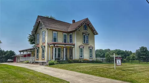 3956 Tallmadge Rd, Rootstown, OH 44272