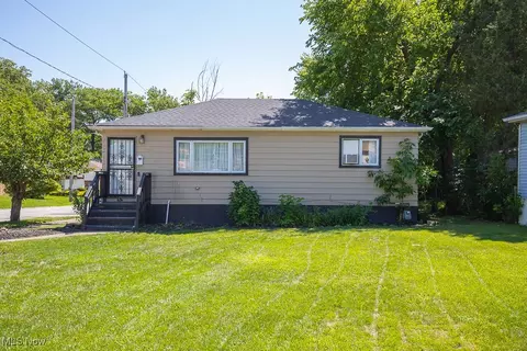 17632 S Miles Rd, Cleveland, OH 44128