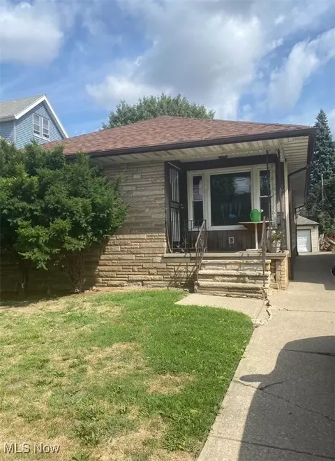6921 Harvard Ave, Cleveland, OH 44105