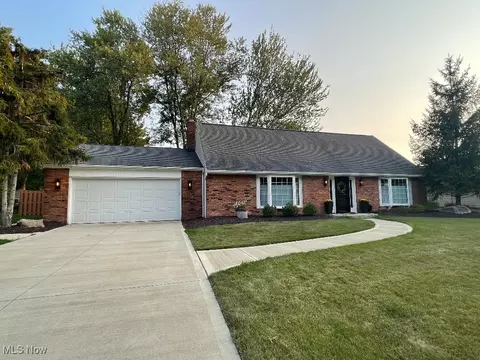 32661 Redwood Blvd, Avon Lake, OH 44012