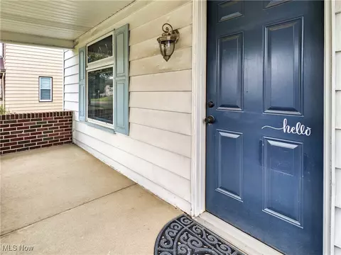 Exterior - 206 Center St, Struthers, OH 44471 photo 3 of 6