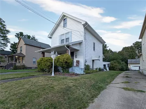 Other - 206 Center St, Struthers, OH 44471 photo 1 of 11