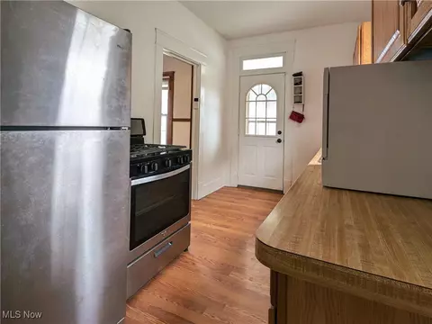 Entry Way - 206 Center St, Struthers, OH 44471 photo 1 of 1