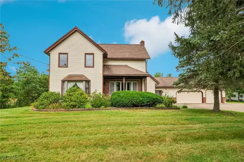 8924 Brakeman Rd, Chardon, OH 44024