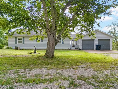 14516 Old Glory Rd, Lore City, OH 43755