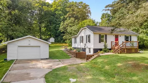 282 Johnson Rd, Wadsworth, OH 44281 photo 4