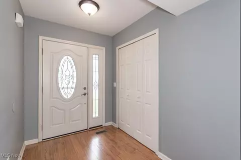 1753 Robindale St, Wickliffe, OH 44092 photo 3