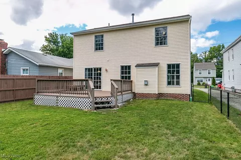 1753 Robindale St, Wickliffe, OH 44092 photo 21