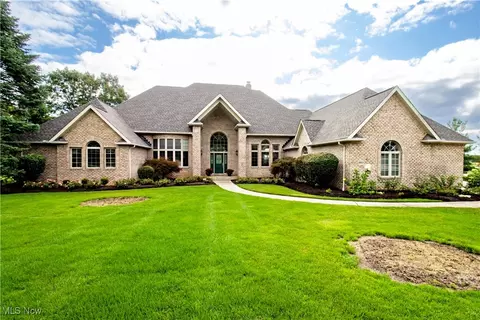 8821 Virginia Dr, Westfield Center, OH 44251