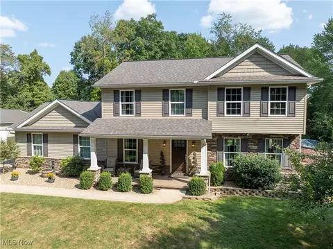 2371 Tabor Ridge Rd NE, New Philadelphia, OH 44663