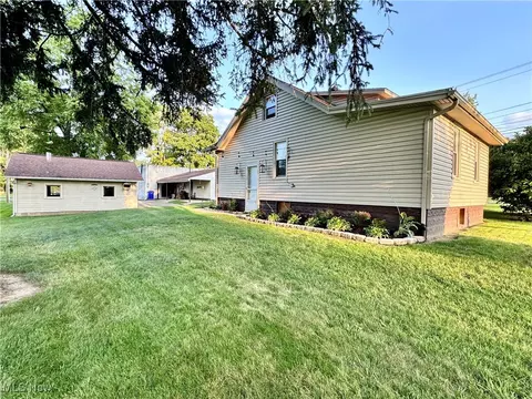 Exterior - 4877 Tallmadge, Rootstown, OH 44272 photo 7 of 10