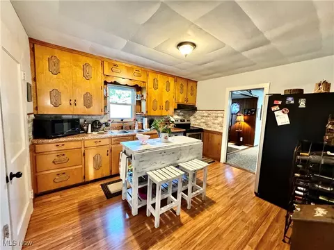 Kitchen - 4877 Tallmadge, Rootstown, OH 44272 photo 1 of 2
