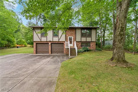 2979 Moyer Ave, Norton, OH 44203