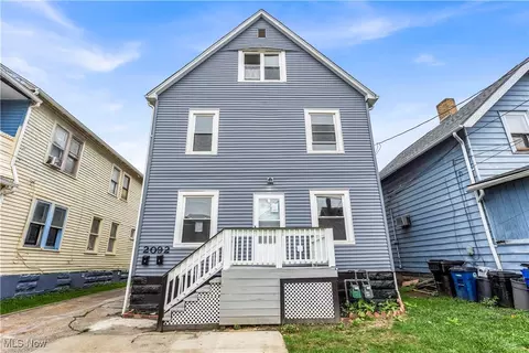 2092 W 105th St, Cleveland, OH 44102