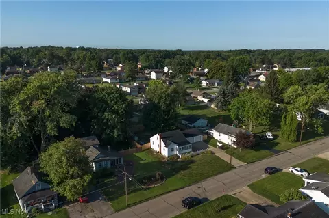 View/Area - 590 Geneva Ave, Struthers, OH 44471 photo 6 of 9