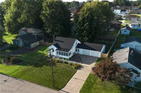 View/Area - 590 Geneva Ave, Struthers, OH 44471 photo 2 of 9