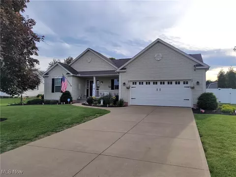 1365 Benson St SW, Massillon, OH 44647