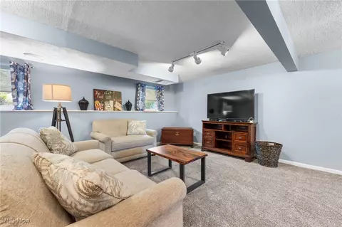 956 Wilder Ave, Elyria, OH 44035 photo 17