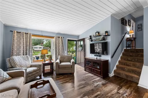 956 Wilder Ave, Elyria, OH 44035 photo 5