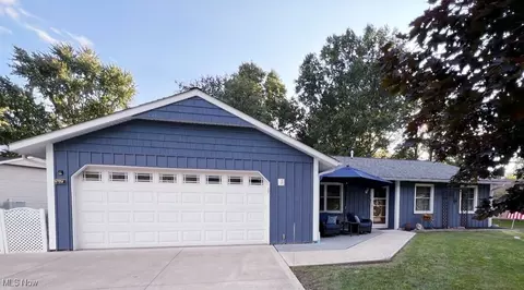 5964 Hickory Trl, North Ridgeville, OH 44039