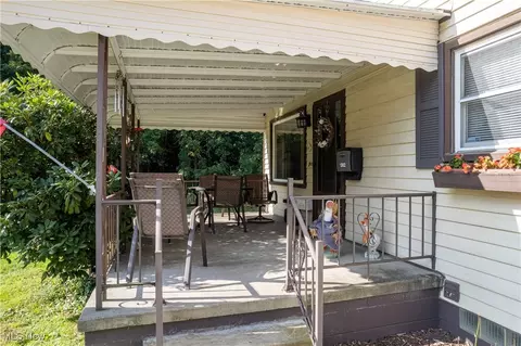 1302 Sorin Ave, Akron, OH 44310 photo 25