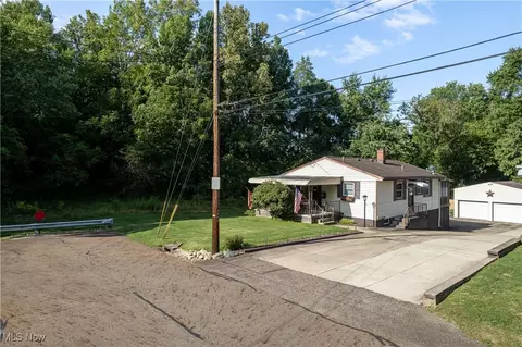 1302 Sorin Ave, Akron, OH 44310 photo 3
