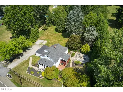2643 Massillon Rd, Akron, OH 44312