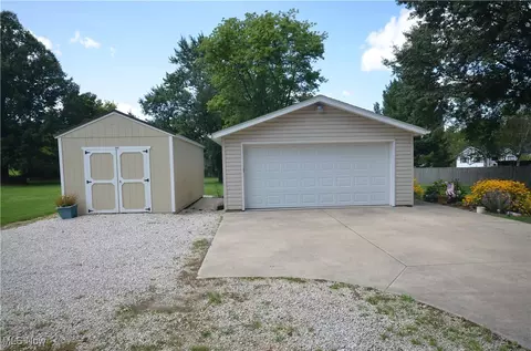 Exterior - 4105 Hattrick Rd, Rootstown, OH 44272 photo 5 of 13