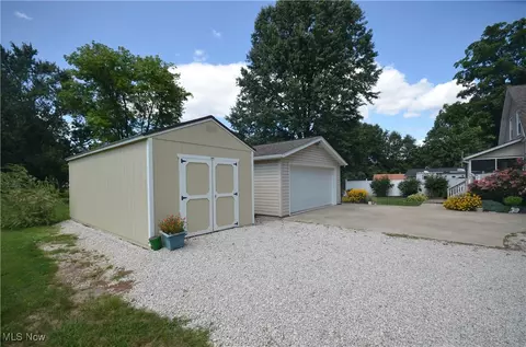 Exterior - 4105 Hattrick Rd, Rootstown, OH 44272 photo 6 of 13