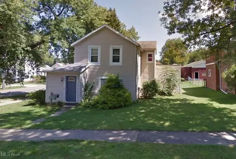 19 Maple St, Norwalk, OH 44857 photo 1