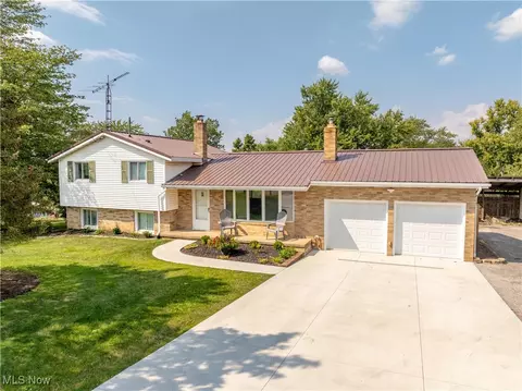 4145 Maplelynn St SW, Canton, OH 44706