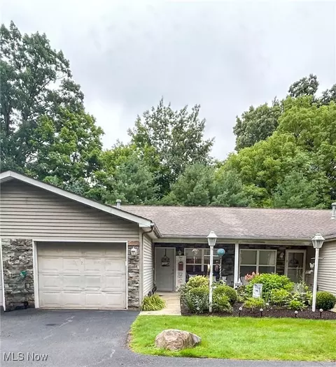 361 Meadowbrook Ave #2, Boardman, OH 44512