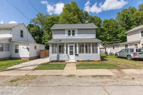 126 River St, Lodi, OH 44254