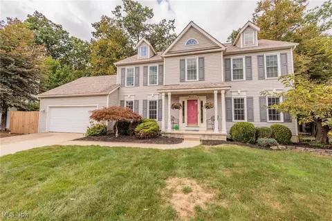 1111 Woodglen Cir, Medina, OH 44256