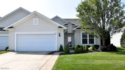 38035 Princeton Dr, North Ridgeville, OH 44039