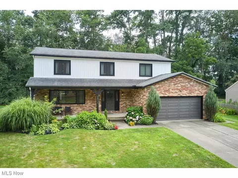 2411 Laurel Valley Dr, Akron, OH 44313