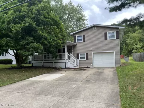 702 Johnson Ave, Dennison, OH 44621