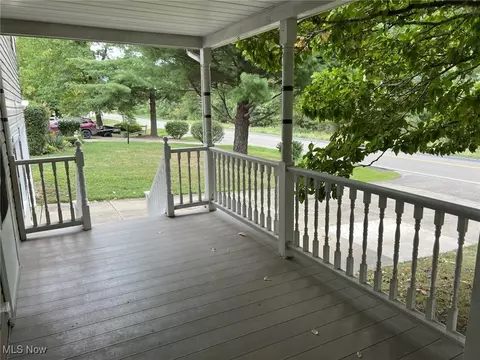 702 Johnson Ave, Dennison, OH 44621 photo 3