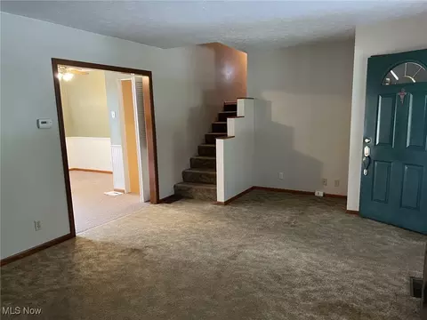 702 Johnson Ave, Dennison, OH 44621 photo 4