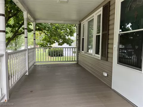 702 Johnson Ave, Dennison, OH 44621 photo 2