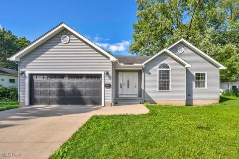 3244 Victory Ave, Lorain, OH 44055