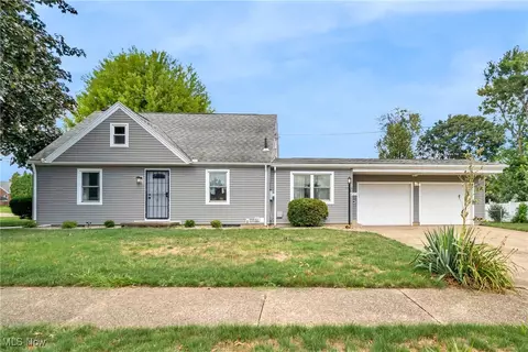 4323 2nd St NW, Canton, OH 44708