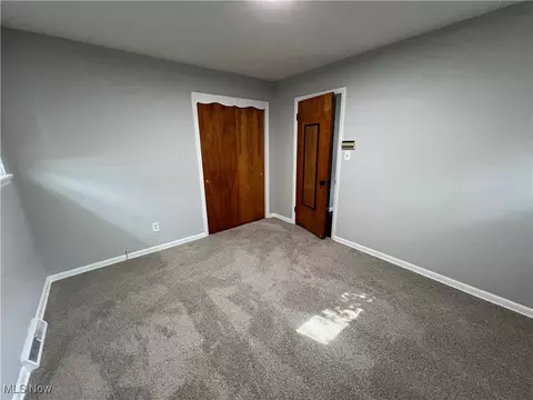 5352 Beechwood Ave, Maple Heights, OH 44137 photo 21