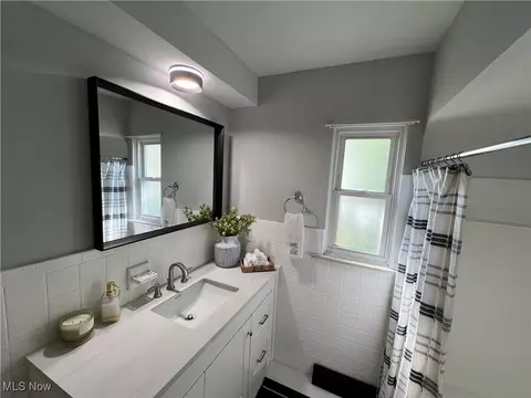 5352 Beechwood Ave, Maple Heights, OH 44137 photo 29