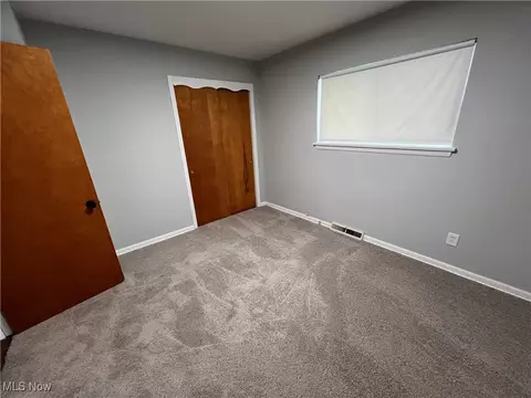 5352 Beechwood Ave, Maple Heights, OH 44137 photo 23