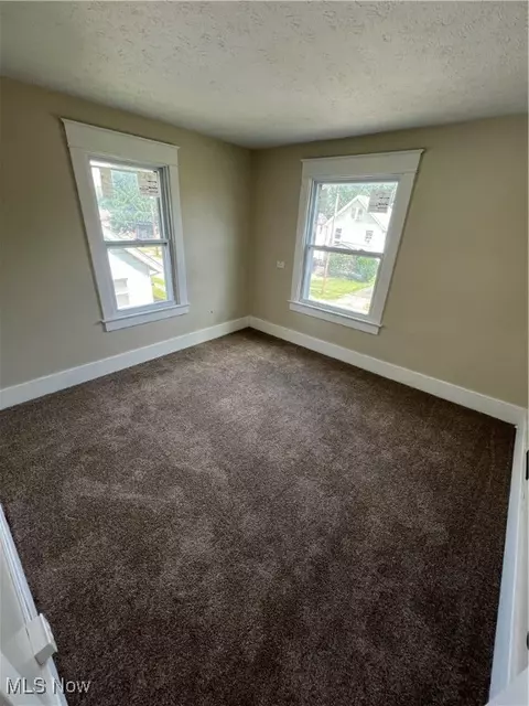 501 4th St, Struthers, OH 44471 photo 21